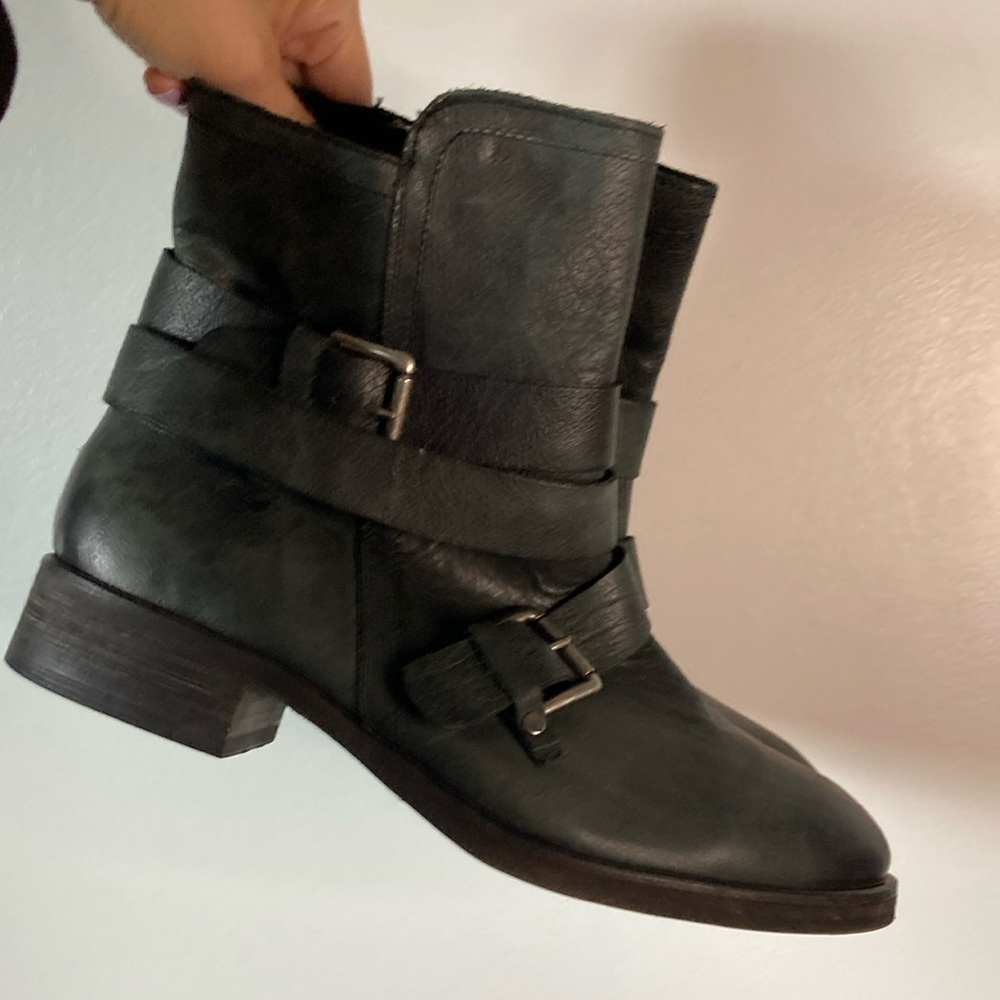 Treasure & Bond Women's Black Ankle zip up Boots 10